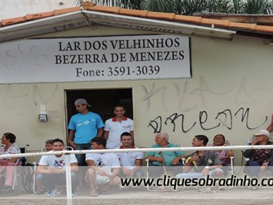 Ação Social CarFixa recolheu doações para o Lar dos Velhinho Bezerra de Menezes